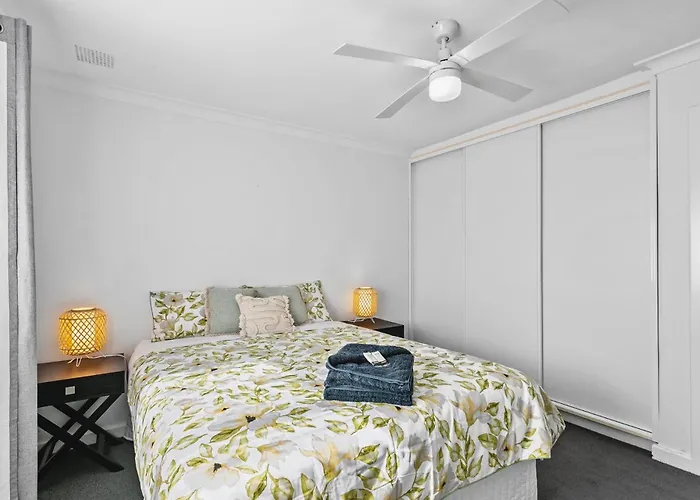 Malibu Apartments - Perth